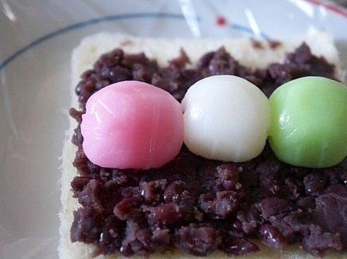 4.3色団子を乗せる。