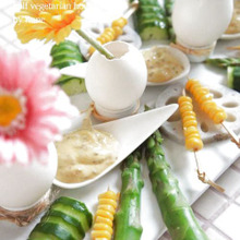 セリア小皿にソース&エッグポットでお洒落イースターバーニャカウダ