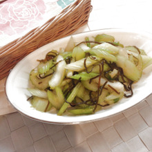 簡単おつまみ♫シャキシャキセロリと昆布の旨味が絶妙!