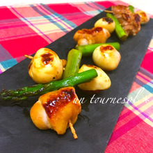 お弁当の一品に♪美肌効果のうずらアスパラ焼き鳥