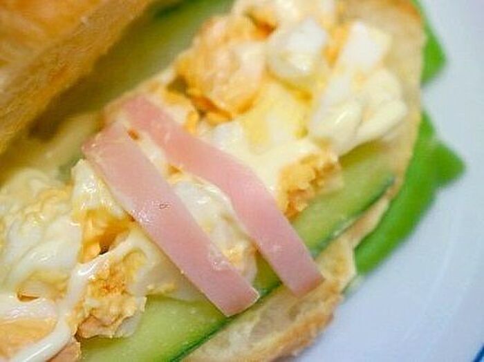 2.パンにセットする。