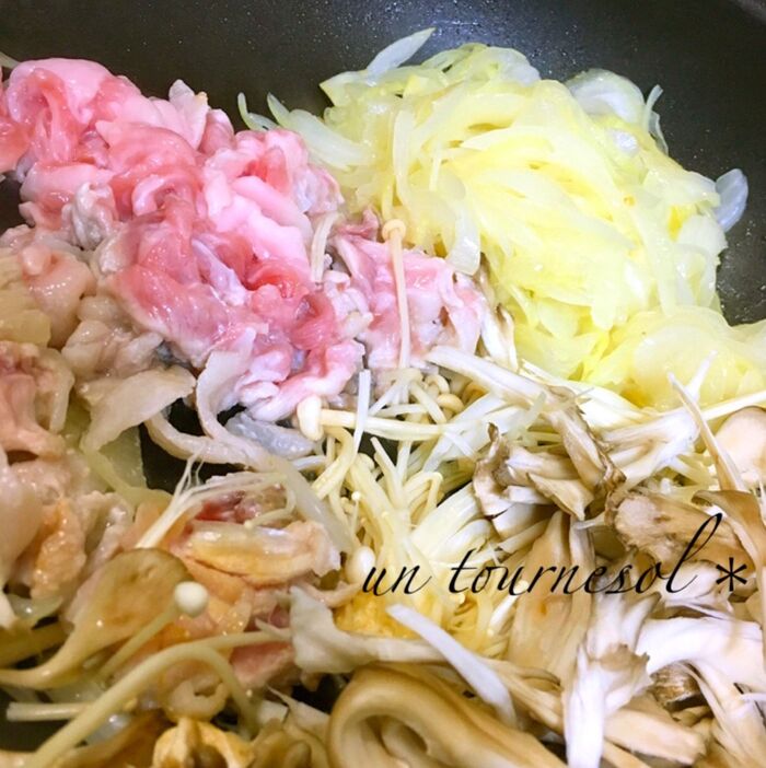 ④小麦粉でとろみを!