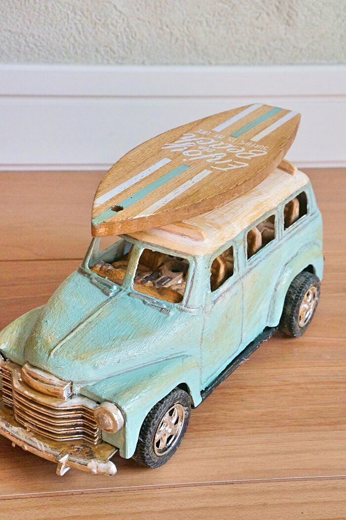 100均のおもちゃの車を!夏のインテリアにピッタリ!サーフ車にマイナーチェンジ♪