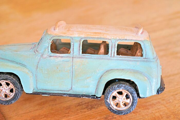 全体を汚し加工しました