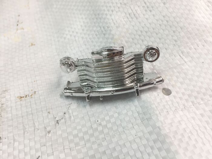 フロント部分もはずれました