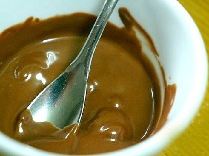 7.板チョコを溶かす。
