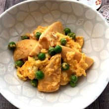 たけのことグリンピースのふんわり卵とじ味噌風味