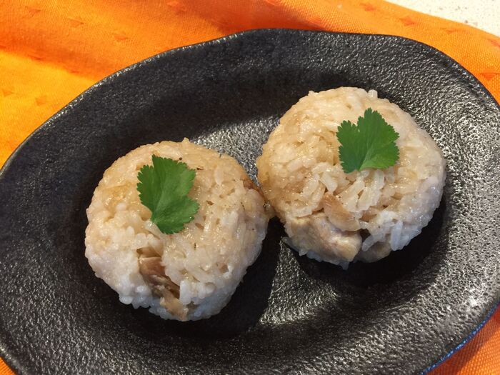 お弁当にも◎タイ風里芋と鶏肉の炊き込みご飯♫