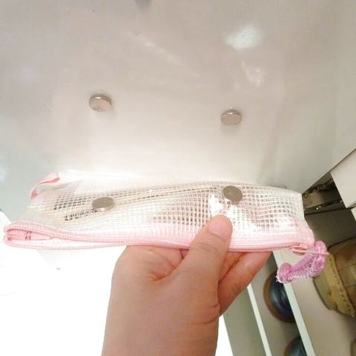 集金のお金の袋は扉裏で一目瞭然