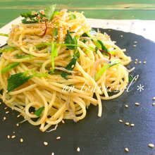 ランチにオススメ‼美肌効果に☆15分で簡単❤三つ葉の和風ペペロンチーノ