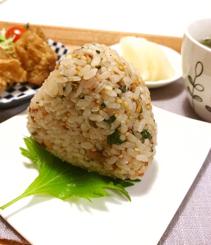 さんま蒲焼缶で♪混ぜご飯からの〜おにぎり♡