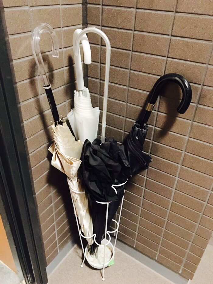 こちらが元々家にあった傘立て