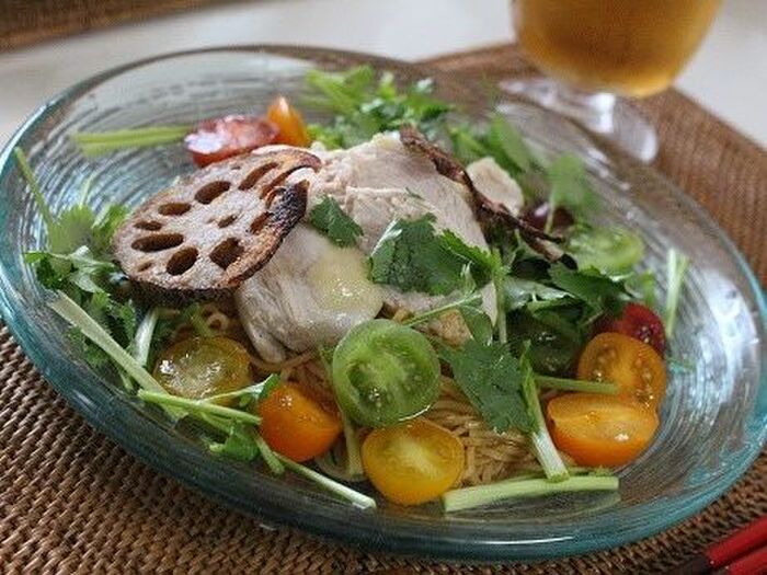 ピリ辛酸辣湯麺で♪おうちで簡単♪本格*アジアン風チキンまぜそば☆