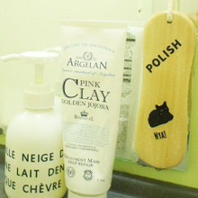 ダイソーの使えるナチュラルな木製タイルブラシ★お風呂の床掃除