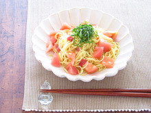 暑い日に食べたい!ラ王でさっぱりトマトと梅のまぜそば