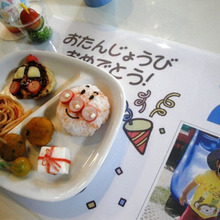 お子様ランチ風ごはんでお祝い♪子どもの誕生日