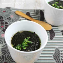 味付け海苔で、簡単海苔スープ。