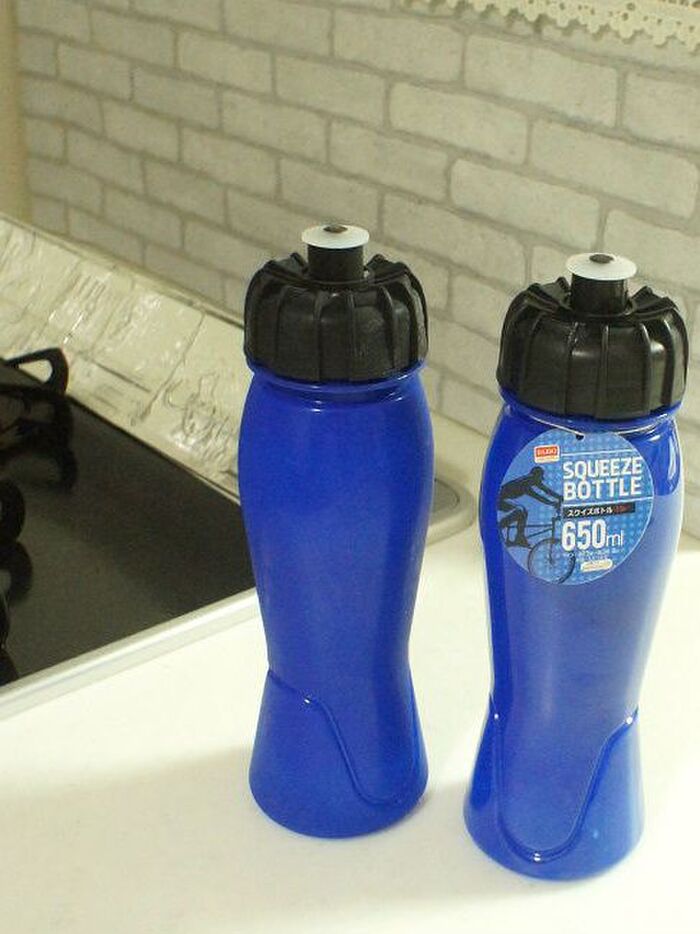 夏の部活の水分補給に必須★ダイソー スクイズボトル 650ML