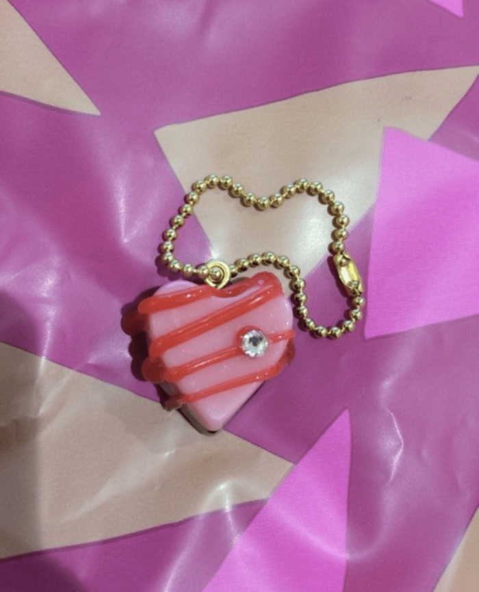 100均グルーガンでチョコレートチャーム