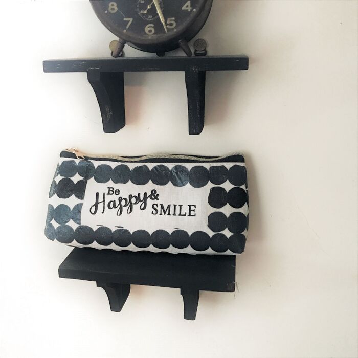 マリメッコペーパーナプキンで100均ペンケースをリメイク。