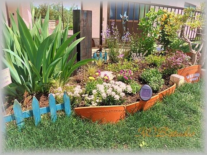 洋瓦を使った花壇の造り方♪