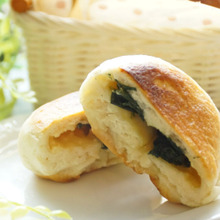 ベーキングパウダーで醗酵なし!フライパンで簡単惣菜パン!