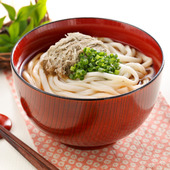 簡単すぎて…でもおいしい!定番うどん「とろろ昆布うどん」