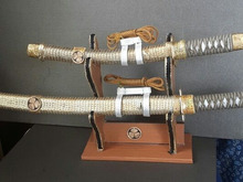 100均の材料で作った刀飾りと刀置き台