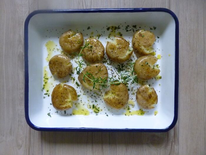 フライパンにオリーブ油をぬって・・・