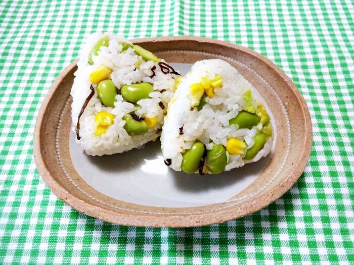 枝豆コーンおにぎり
