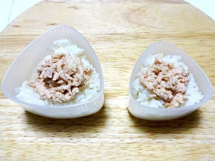 三角ツナマヨおにぎり