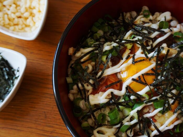 【ラ王レシピ】食べたくなったらすぐできる!ダブル揚げ入りキムチ窯玉ラーメン