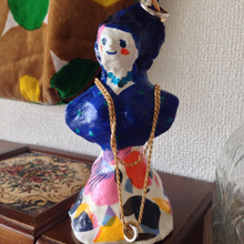 紙粘土にデコパージュって上手くいく!アクセサリーホルダー