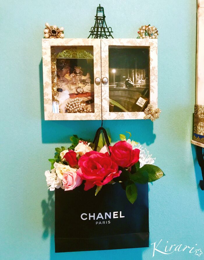 デコパージュと100均簡単DIY❣️捨てられないならいっそのこと飾ろう☆ 〜壁デコレーションPt①〜