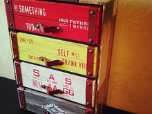 100均材料だけでトランク風チェスト作り♪