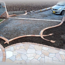 レンガで創作!!アプローチ縁取りの造り方♪