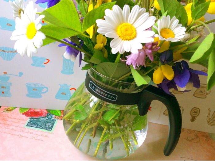 コーヒーサーバーを 花びんに アレンジ♪