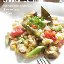 トロ~リプチッ♪押し麦&夏野菜のビーガンシュレットオレンジカラ―リゾット