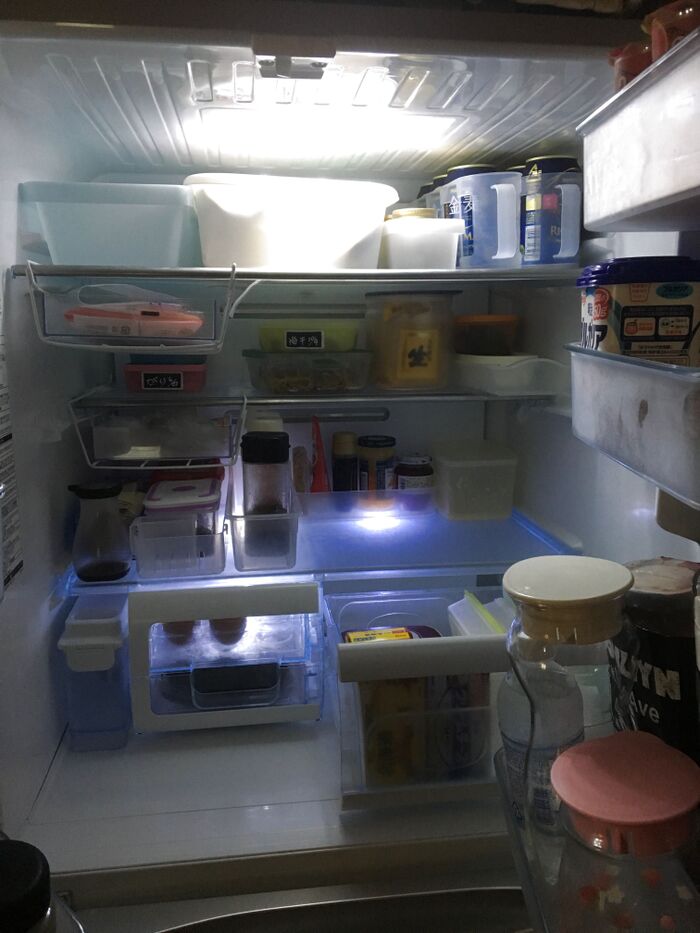 とりあえずBOXと定位置確保で庫内に余裕を