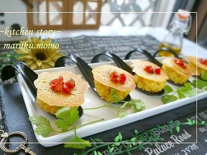 チーズ羽をつけた*カレーツナおにぎりのオードブル風♪