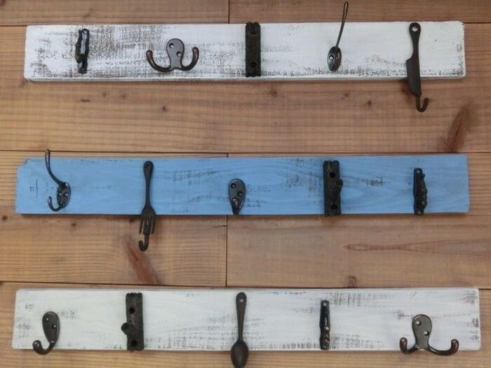 レイアウトしたまま、順番にネジ留めしていきます。