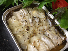 トースターで簡単*オイルサーディン丸ごと! おもてなしサラダ