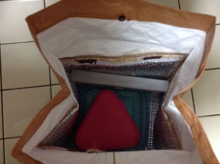 お弁当箱を入れてみました