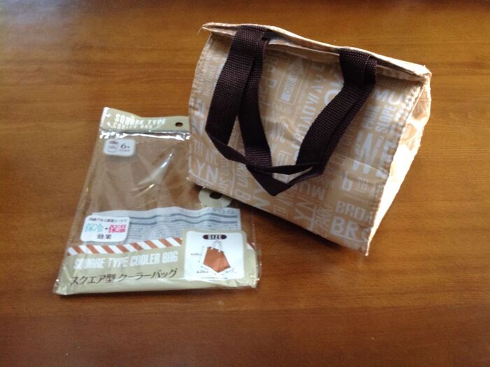 クーラーバックです