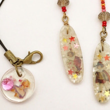 セリアのレジン用デザインシートを使ったオシャレアクセサリー作り