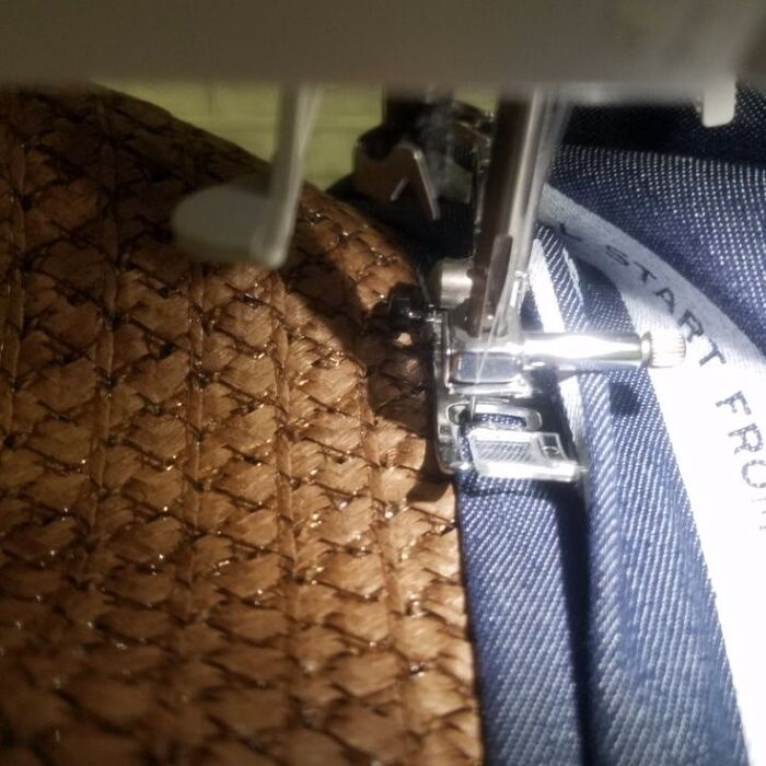 最後のミシンがけは