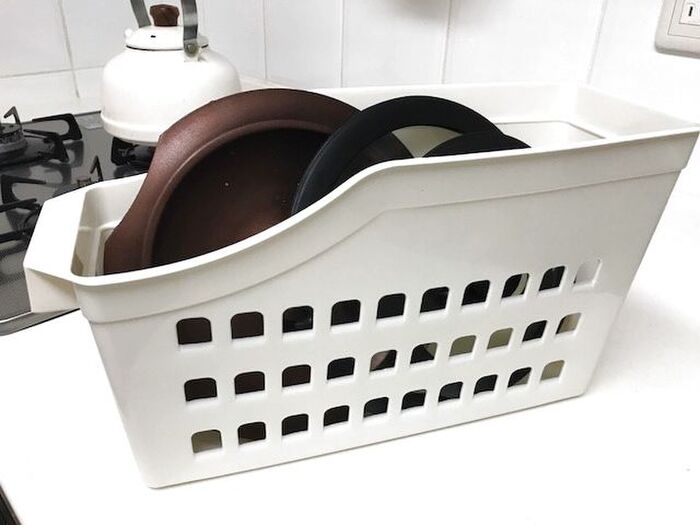 鍋&フライパンのフタ収納はファイルBOXを使って♪