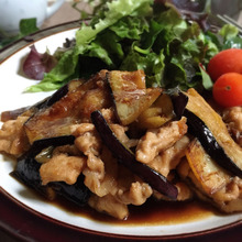 ガッツリご飯♪ナスと豚の生姜焼き♪