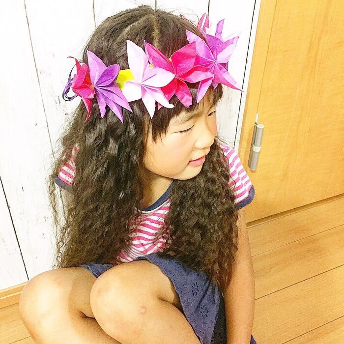 娘も大喜び?折り紙のモアナ風花かんむり❁︎