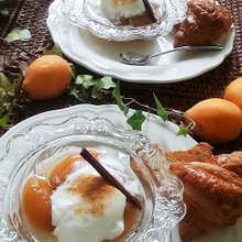 シンプルだけどおいしい~♪びわのコンポート